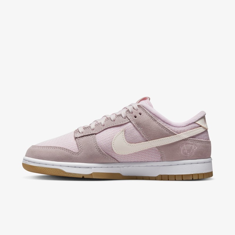 nike dunk bear